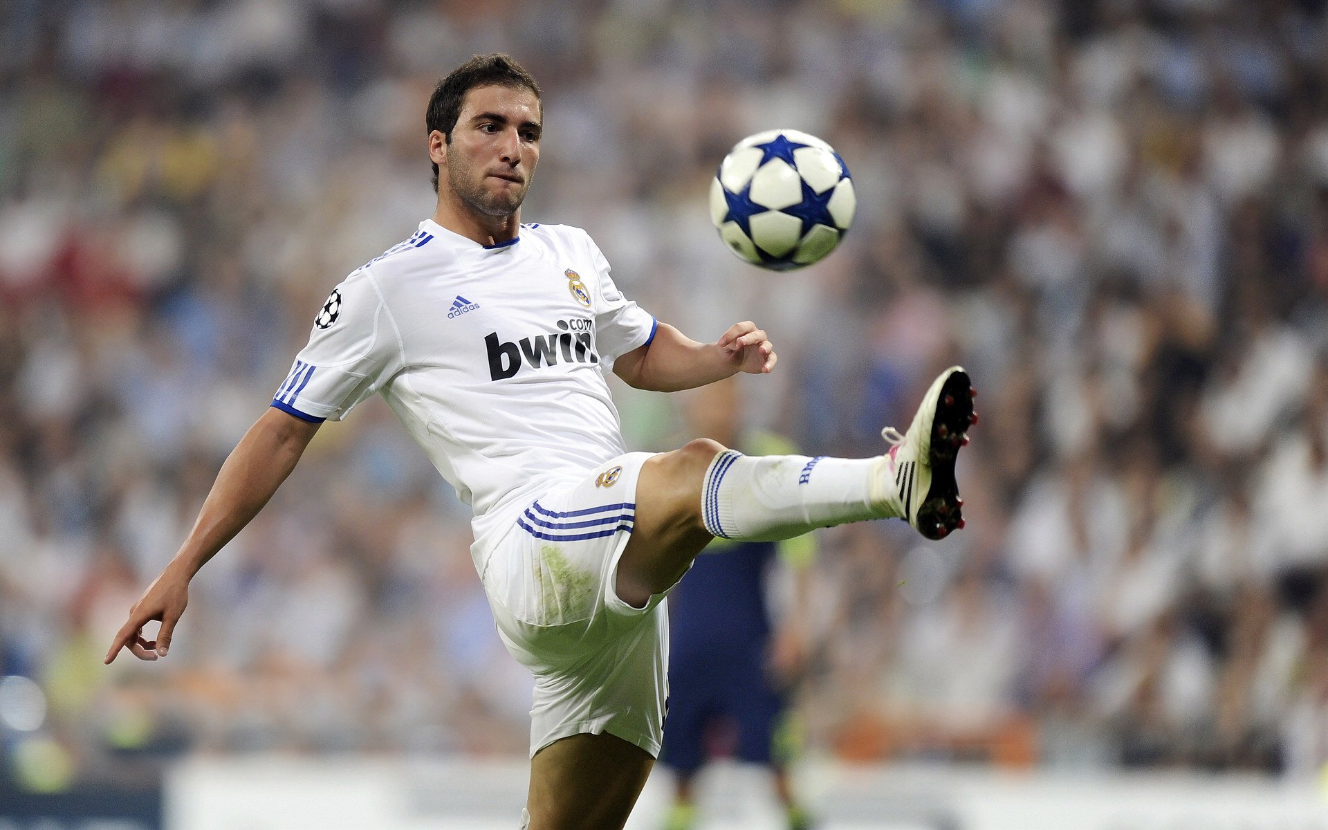 出发弹跳力提升，迅速抢占先机，弹跳力爆发力